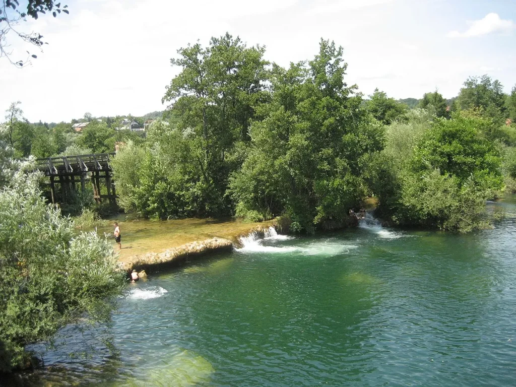 Mrežnica River. Author Modzzak, Source: Wikipedia