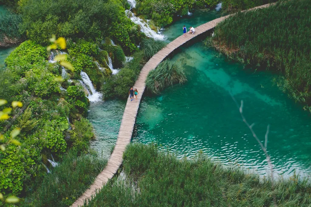 Plitvice lakes national park, Croatia. hoto by Dominik Lange on Unsplash